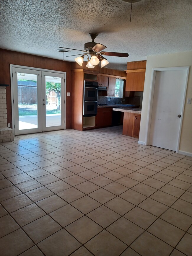 Photo - 120 Sandy Ln
