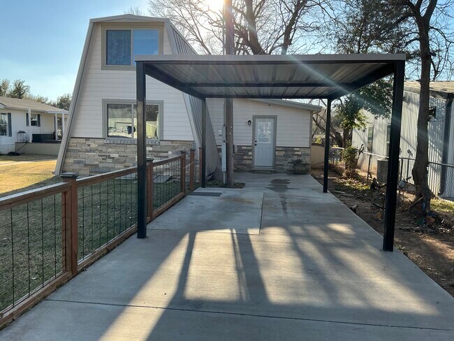 Photo - 3408 Hawaiian Ct