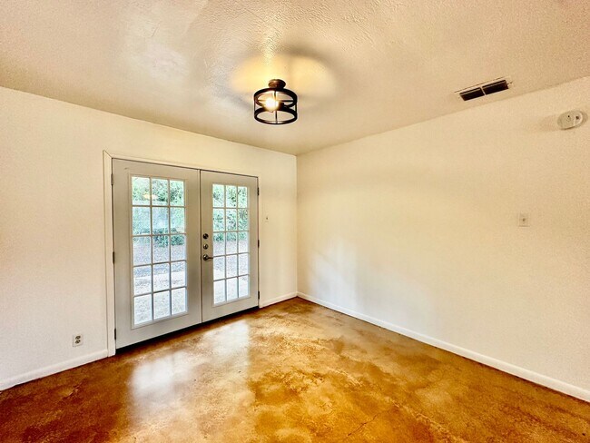 Photo - 1448 Harper Rd Unit B