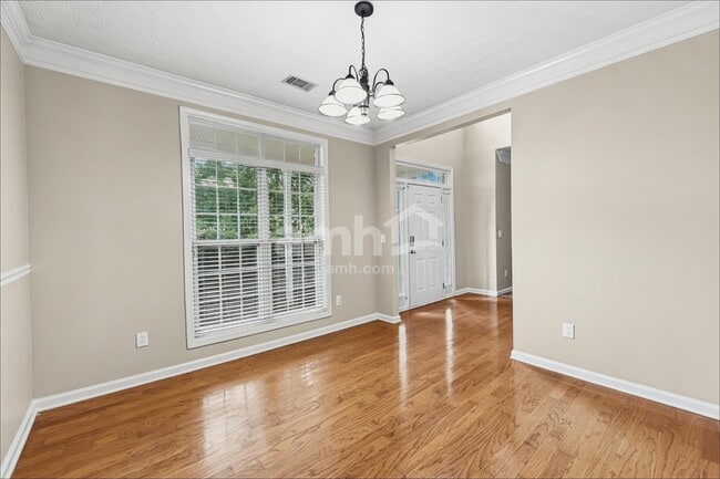 Photo - 834 Glen Abbey Dr