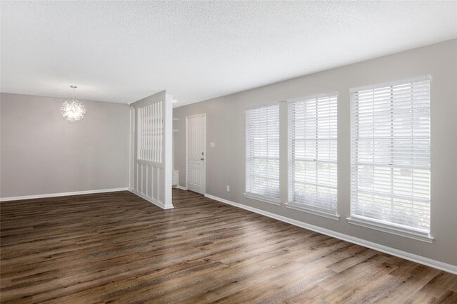 Photo - 2320 Shadowdale Dr Unit 296