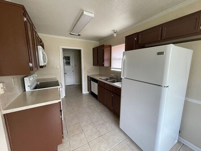 Photo - 4-Bedroom House for Rent in Killeen