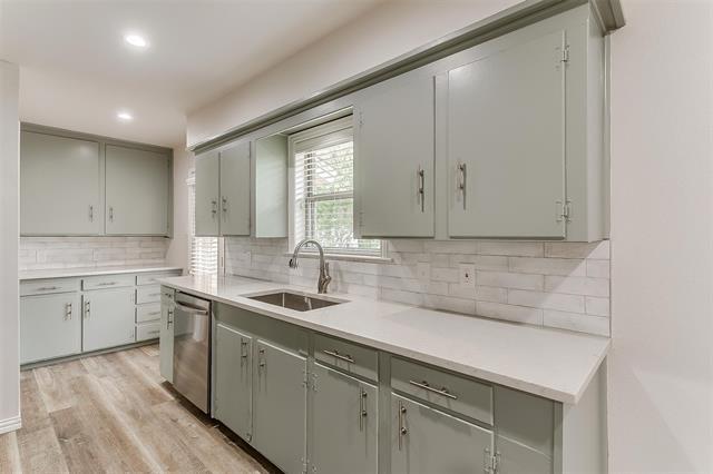 Photo - 5631 Dent Rd