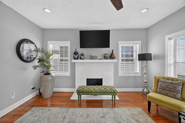 Photo - 1822 Rosedale St Unit A
