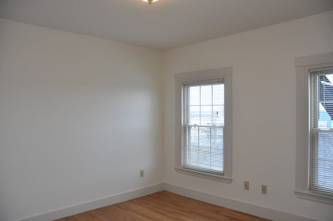 Photo - 147 Pearl St Unit 7