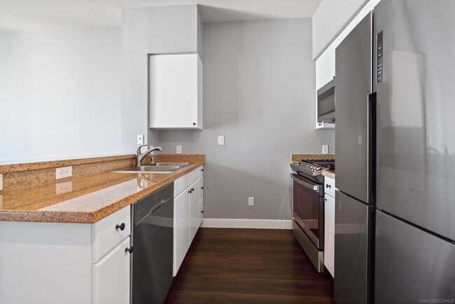 Photo - 445 Island Ave Unidad 719