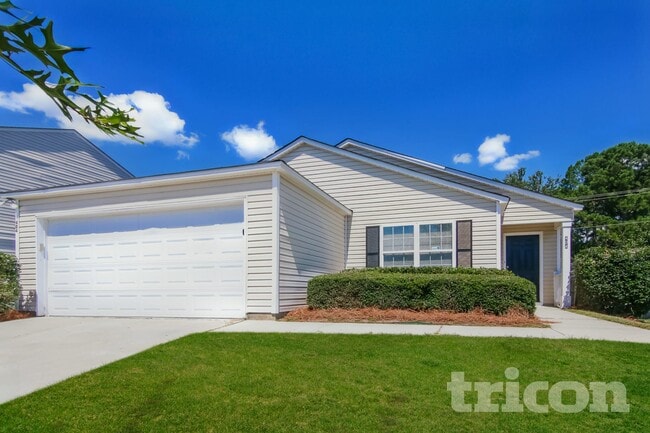 Photo - 404 Castle Ridge Dr