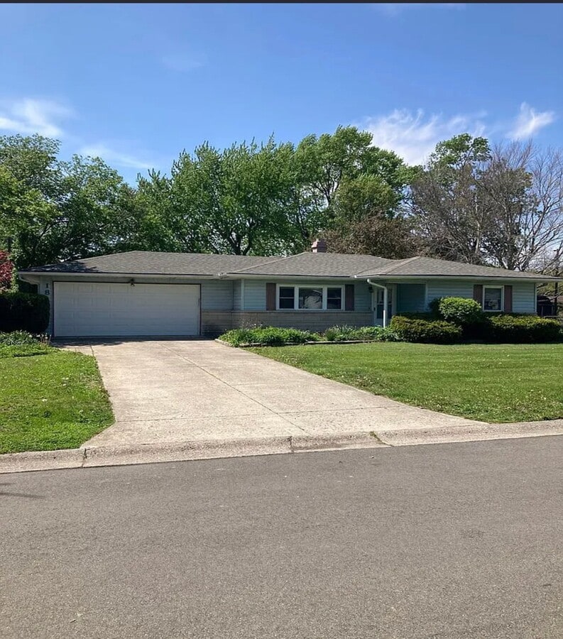 Photo - 1810 W Northfield Dr