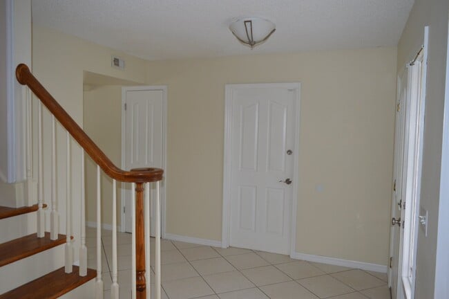 Photo - 2173 Martingale Pl