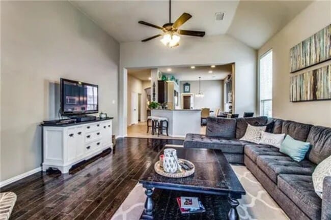 Photo - 1720 Rosson Rd