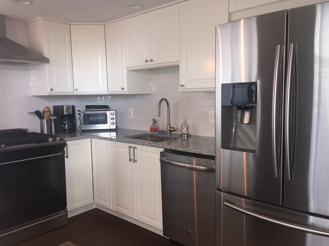 Photo - 700 7th St SW