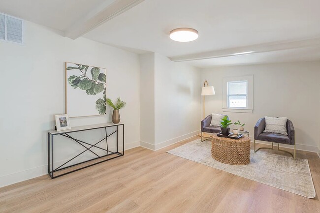 bonus room / 4th bedroom