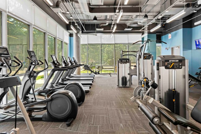 Photo - 880 S Clark St