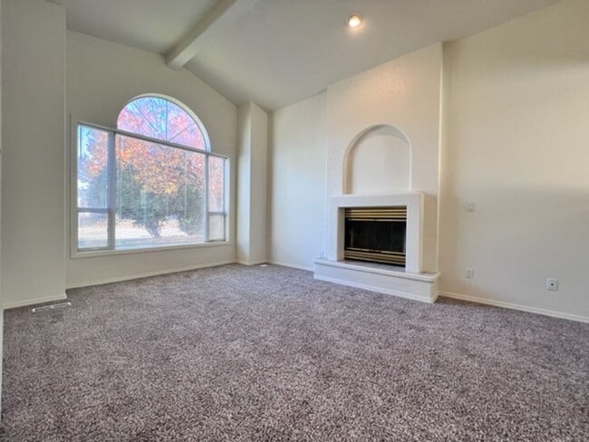 Photo - 3 bedroom 2 bath In The Heart of Eagle - $...