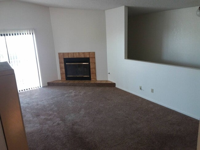 Photo - 430 Solar Way Unidad 430 B