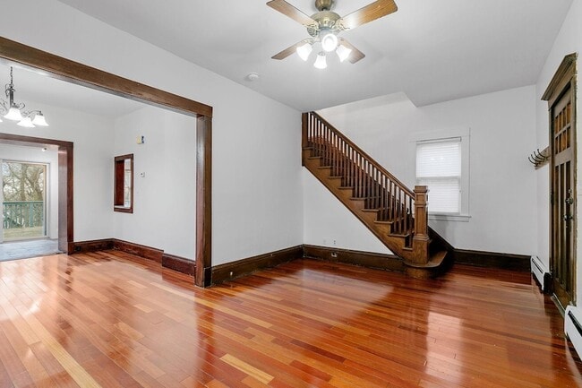 Photo - 1826 Franklin Ave SE