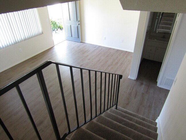 Photo - Mountain Shadow Apartments