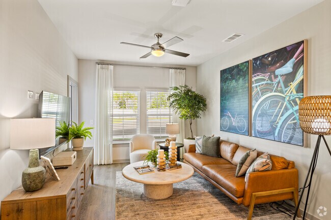 2BR, 2BA - 988SF - Living Room