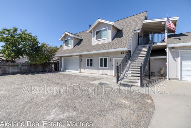Photo - 3009 W Lathrop Rd