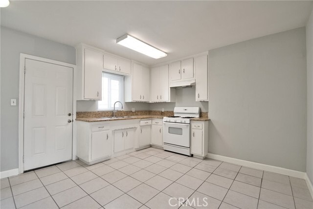 Photo - 4715 W 152nd St