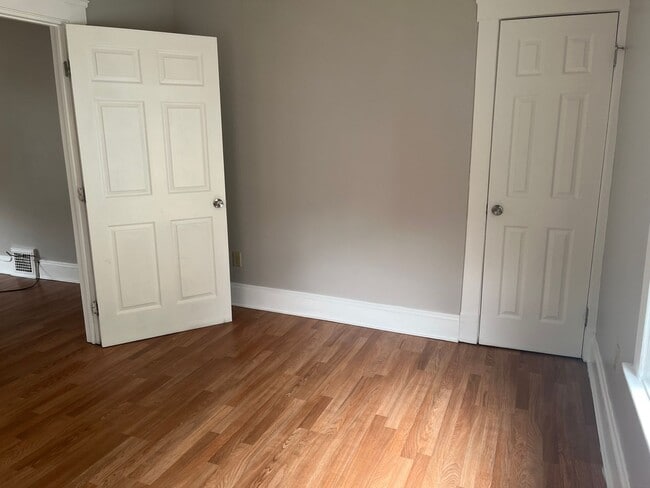 Photo - Polonia6908 Unit Up