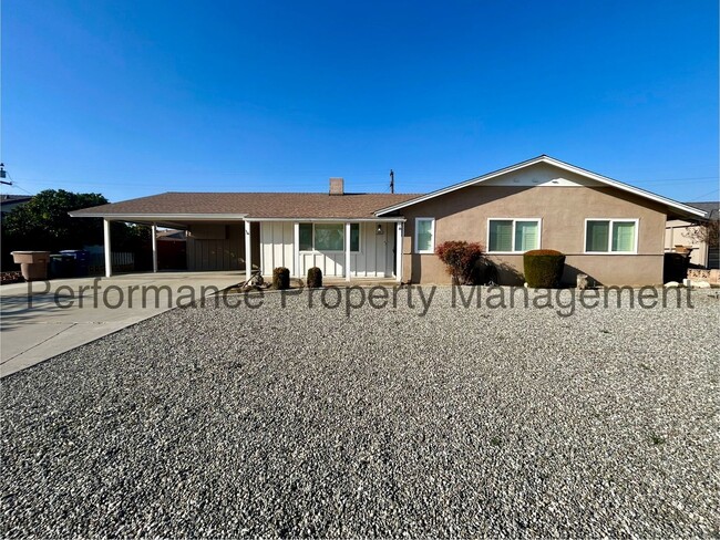 Charming 3 Bed/2 Bath 55+ Kern City Home w... - Charming 3 Bed/2 Bath 55+ Kern City Home w...