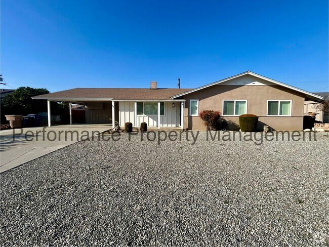 Building Photo - Charming 3 Bed/2 Bath 55+ Kern City Home w...