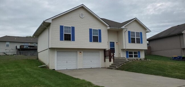 Photo - 18713 Woodruff St