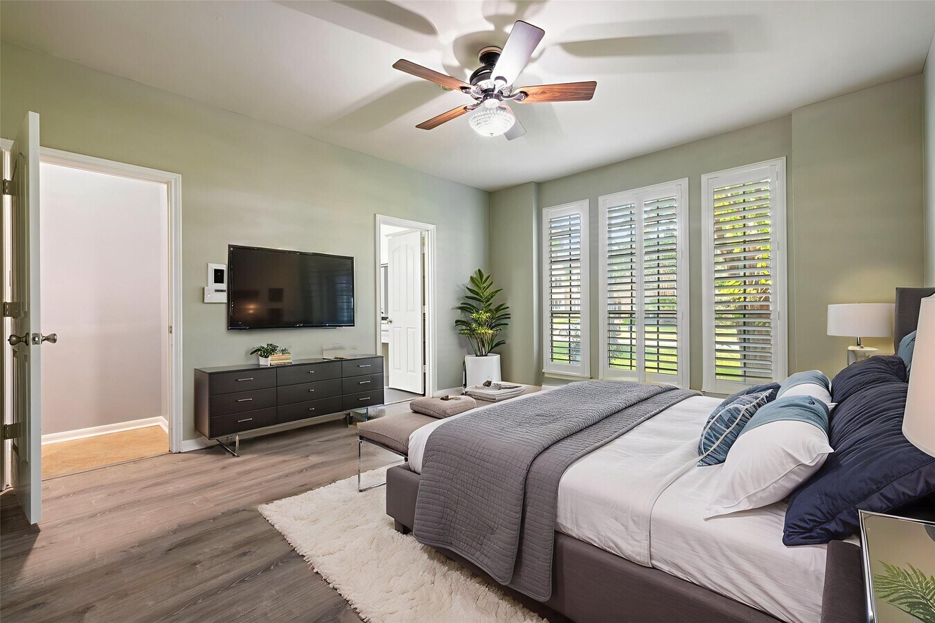 Photo - 2807 4 Pines Dr