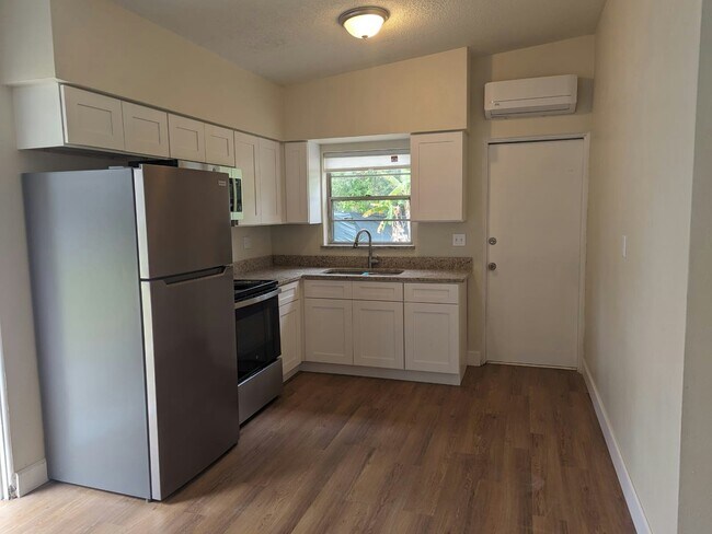 Photo - 1123 S Lee Ave