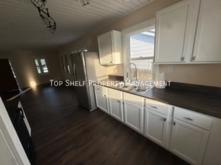 Photo - 217 E 14th St N