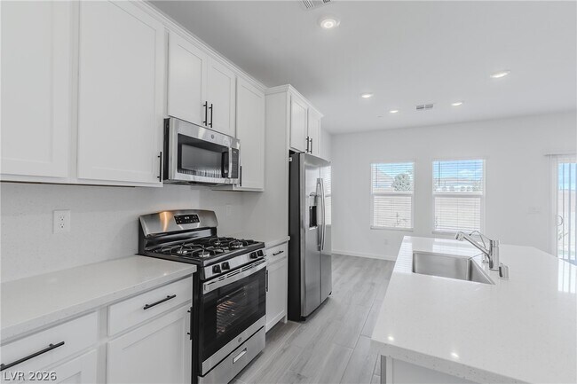 Photo - 9940 Kimura Hls Ave