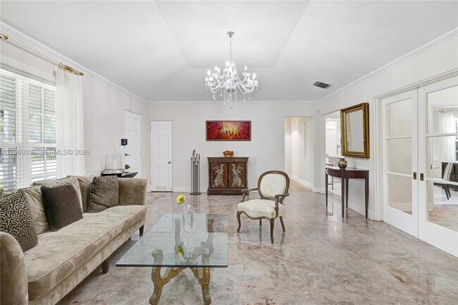 Photo - 349 NE 96th St
