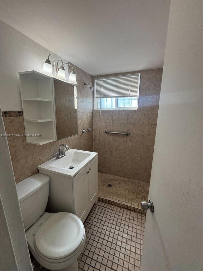 Photo - 542 NW 8th St Unidad 3