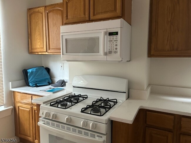 Photo - 374 Halsted St Apartment Unit 2