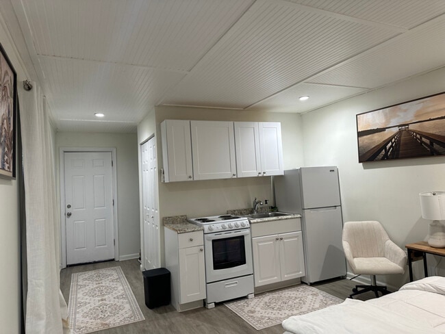 Photo - 13106 Wellford Dr