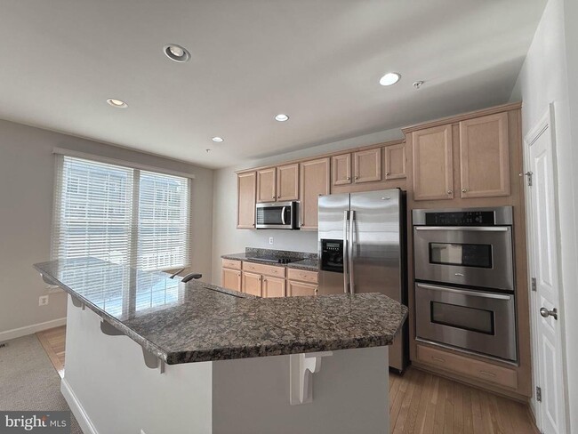 Photo - 3529 Sprigg St S