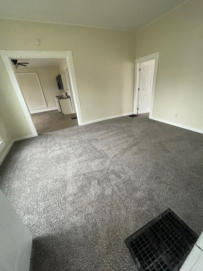 Photo - 1502 Cedar St