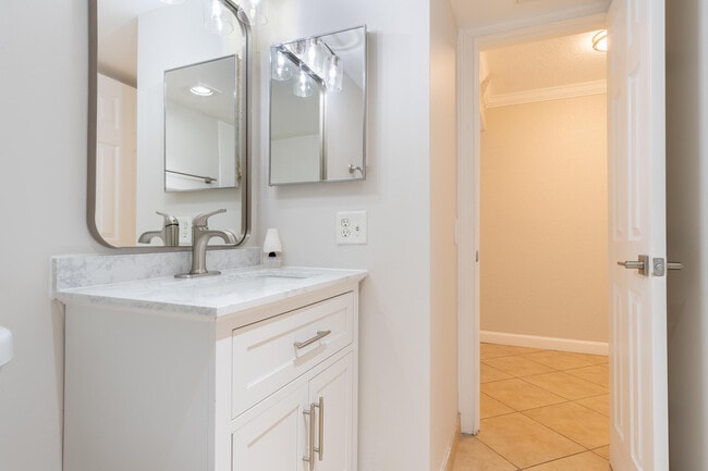Photo - 1272 S Military Trail Unit 313