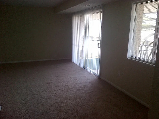 Photo - 5410 85th Ave Unidad 203