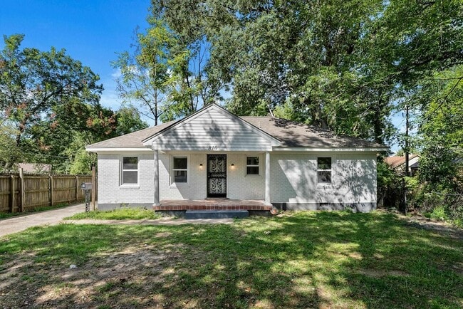 Building Photo - 810 Indian Dr Rental