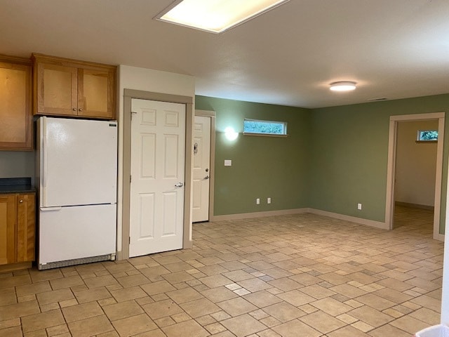 Photo - 1245 Spear Ave