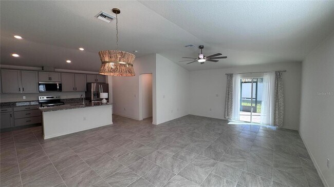 Photo - 3120 Canberra Pl