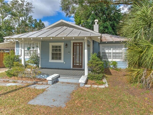 Photo - 728 E Hanlon St