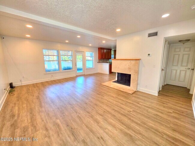 Photo - 3434 Blanding Blvd Unidad 141