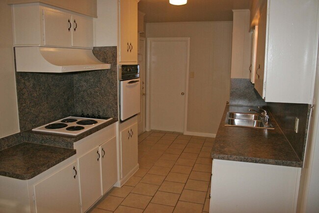 Photo - Lovely 3 Bdrm 2 Bath Home in Denton Texas w Large Shaded Yard