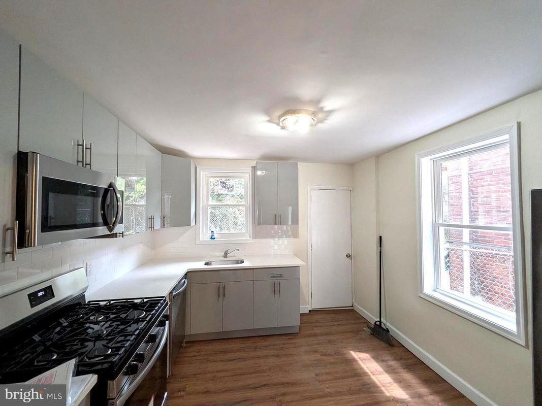 Photo - 5609 Walton Ave