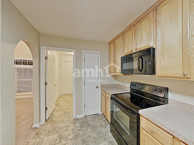 Photo - 466 Camella Cir