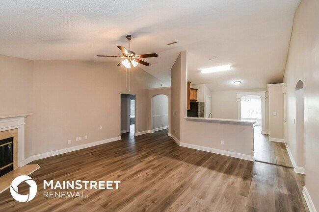 Photo - 576 Thornberry Rd