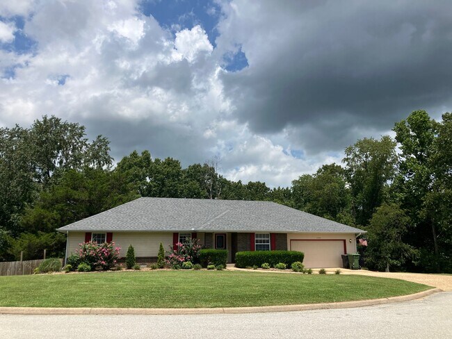Photo - 1503 E Twin Lakes Dr